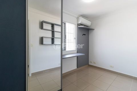 Image 18 - 919445