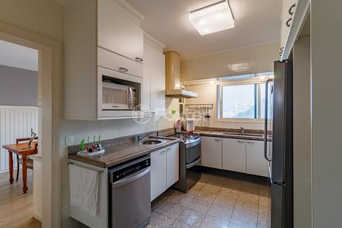 Image 11 - 919478