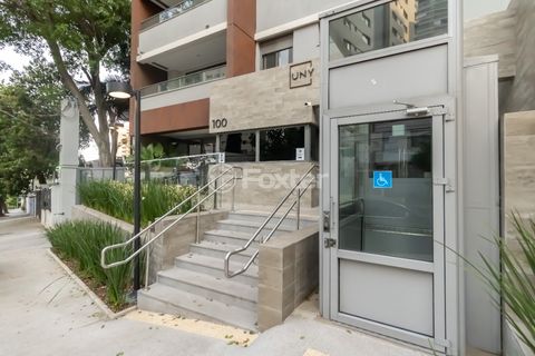 Image 1 - 919484