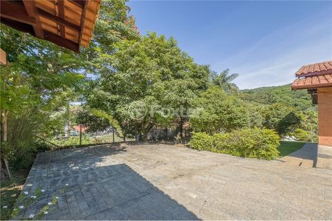 Image 12 - 919522