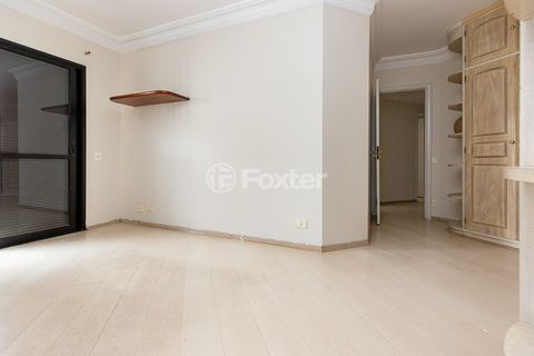 Image 19 - 919529