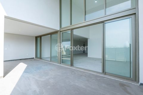Image 17 - 919550