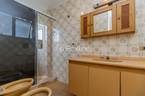Image 16 - 919552