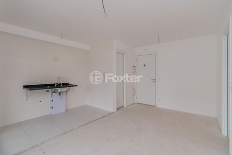 Image 5 - 919575