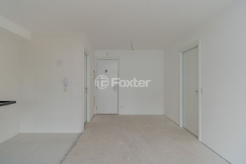 Image 6 - 919575