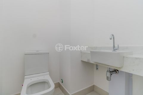 Image 19 - 919575