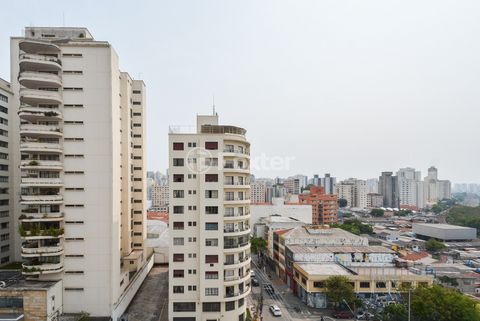 Image 18 - 919576