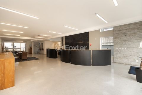 Image 14 - 919580