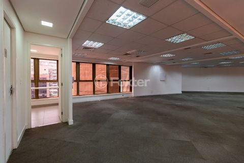 Image 1 - 919581