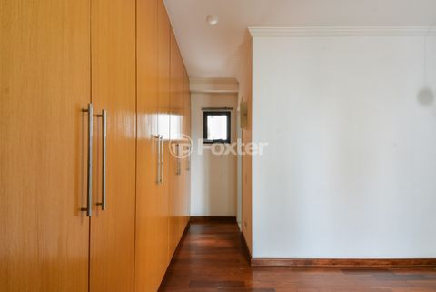 Image 14 - 919618