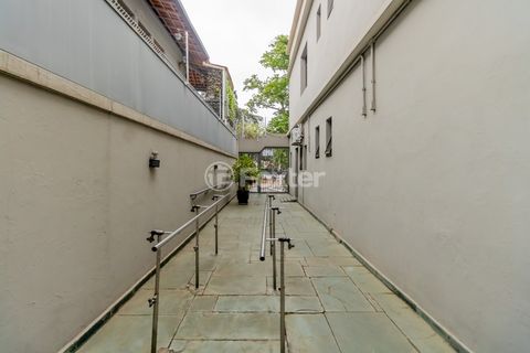 Image 19 - 919626