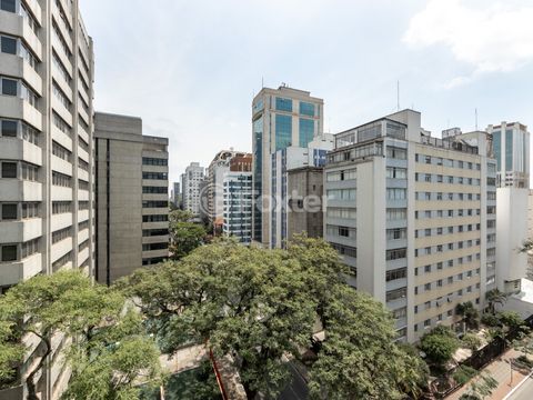 Image 19 - 919645