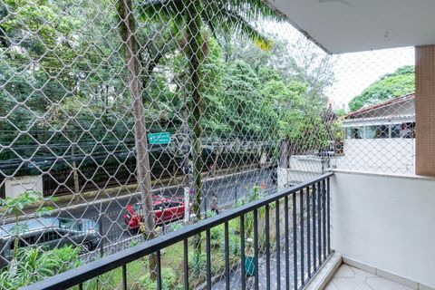 Image 10 - 919662