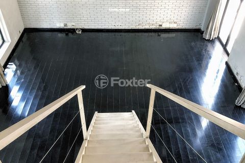 Image 10 - 919668