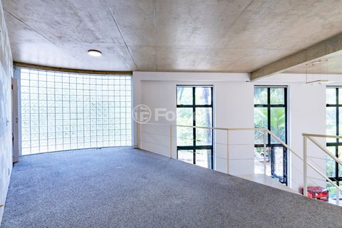 Image 15 - 919668