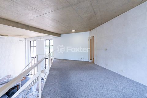 Image 17 - 919668