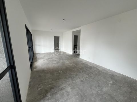 Image 10 - 919676