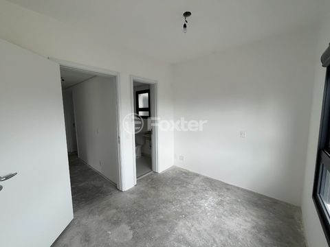 Image 14 - 919676