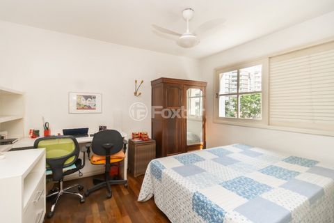 Image 7 - 919697