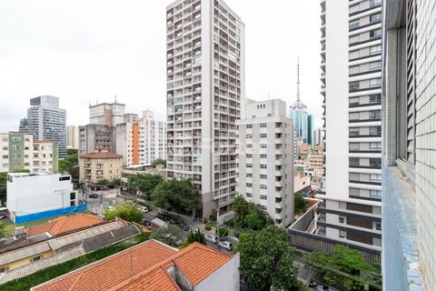 Image 15 - 919704