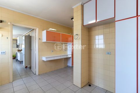 Image 9 - 919735