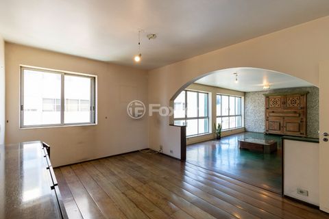 Image 12 - 919735