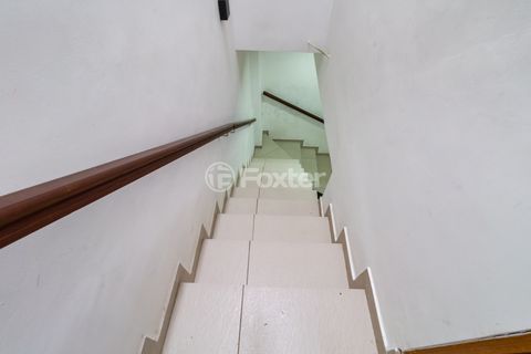 Image 11 - 919749