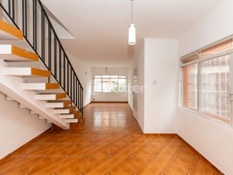 Image 1 - 919774