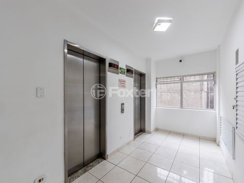 Image 17 - 919794