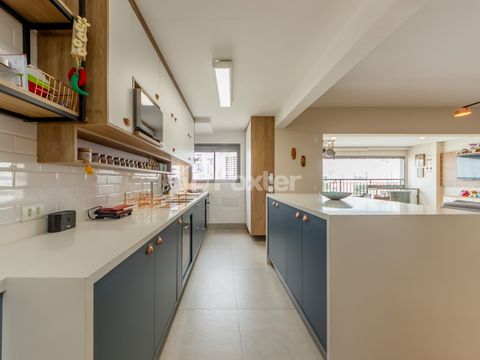Image 3 - 919806