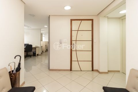 Image 13 - 919808