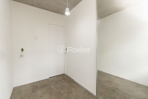 Image 17 - 919813