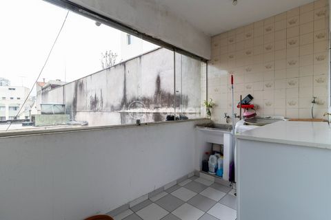 Image 10 - 919815