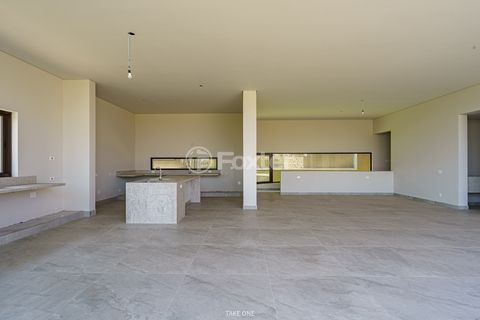 Image 8 - 919822