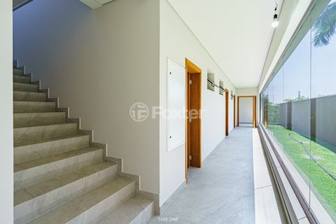 Image 11 - 919822