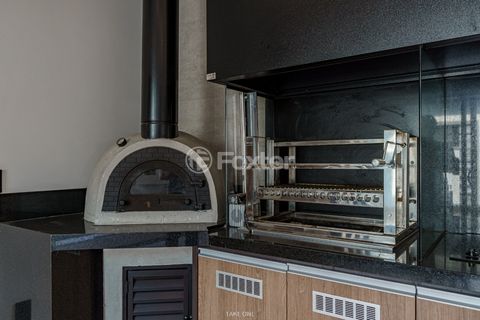Image 17 - 919823