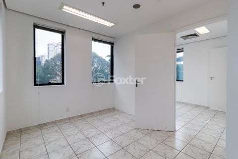 Image 11 - 919831