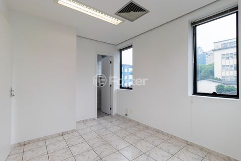 Image 12 - 919831