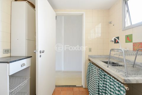 Image 13 - 919842