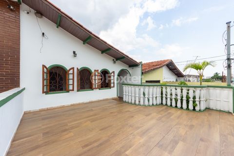 Image 2 - 919849
