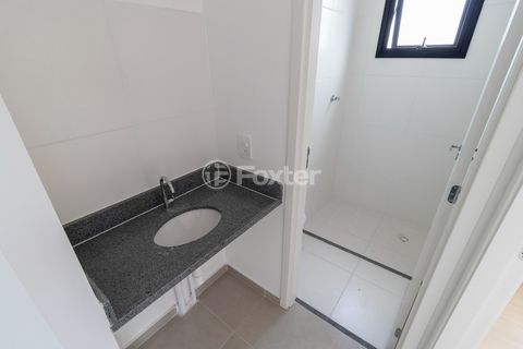 Image 4 - 919858