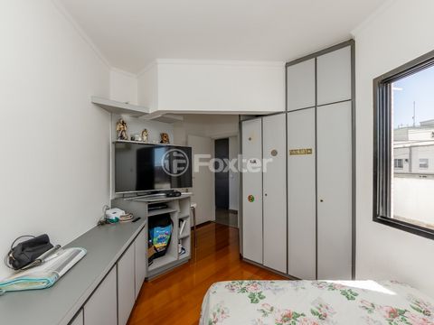 Image 9 - 919868
