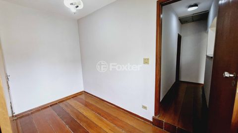 Image 17 - 919874