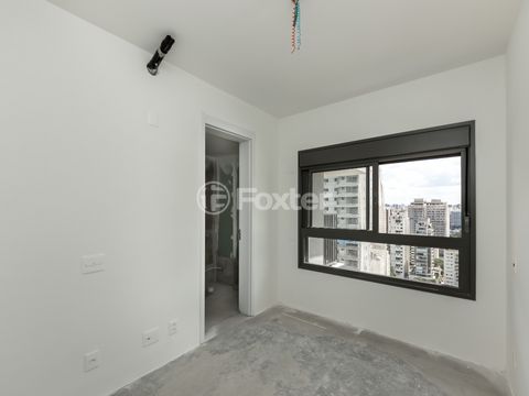Image 11 - 919904