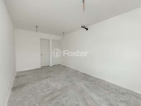 Image 18 - 919904