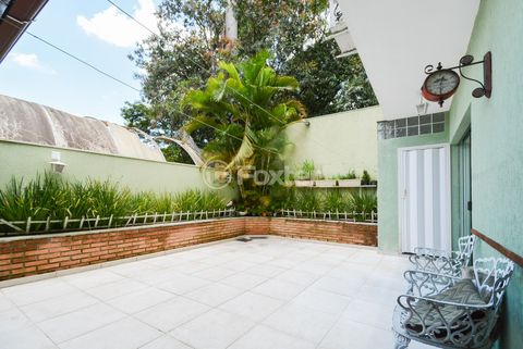 Image 19 - 919905