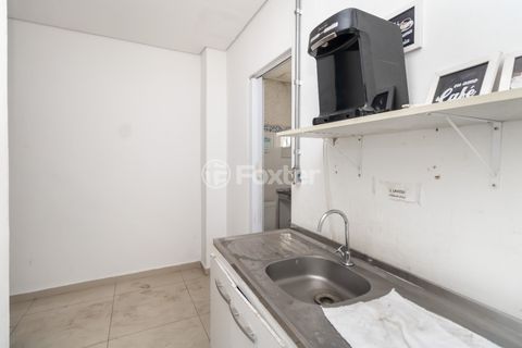 Image 3 - 919930