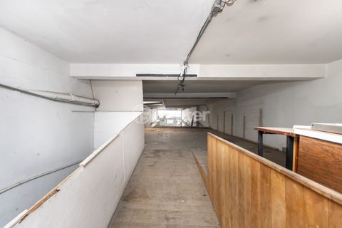 Image 7 - 919930