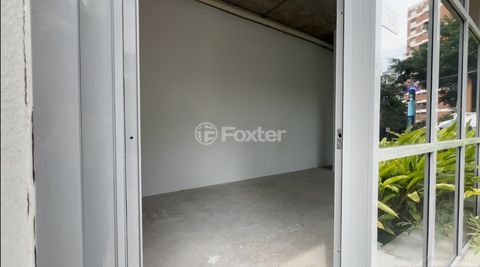 Image 12 - 919935