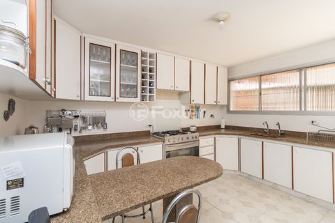 Image 13 - 919946